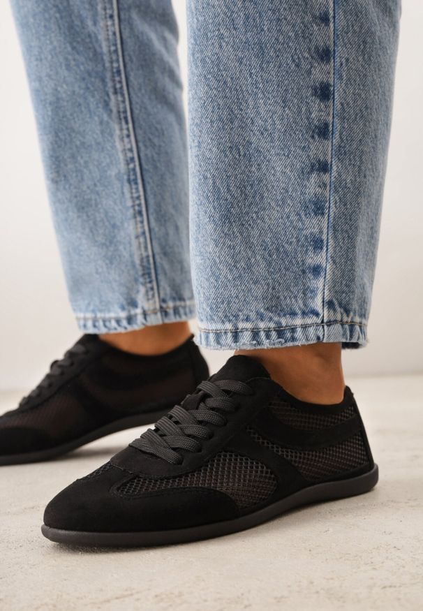 Born2be - Czarne Sneakersy Typu Tenisówki z Siateczkowymi Wstawkami Corigoria. Okazja: na co dzień. Kolor: czarny. Materiał: jeans