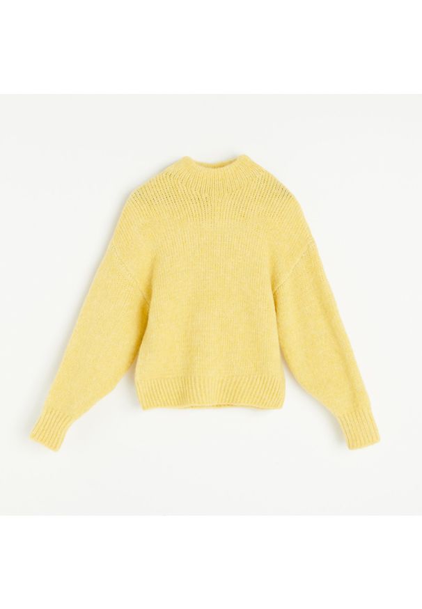 Reserved - Sweter ze stójką - Żółty. Typ kołnierza: kołnierzyk stójkowy. Kolor: żółty