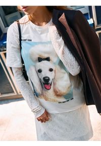 Sinsay - Bawełniana koszulka z nadrukiem - kremowy. Kolor: kremowy. Materiał: bawełna. Wzór: nadruk #1