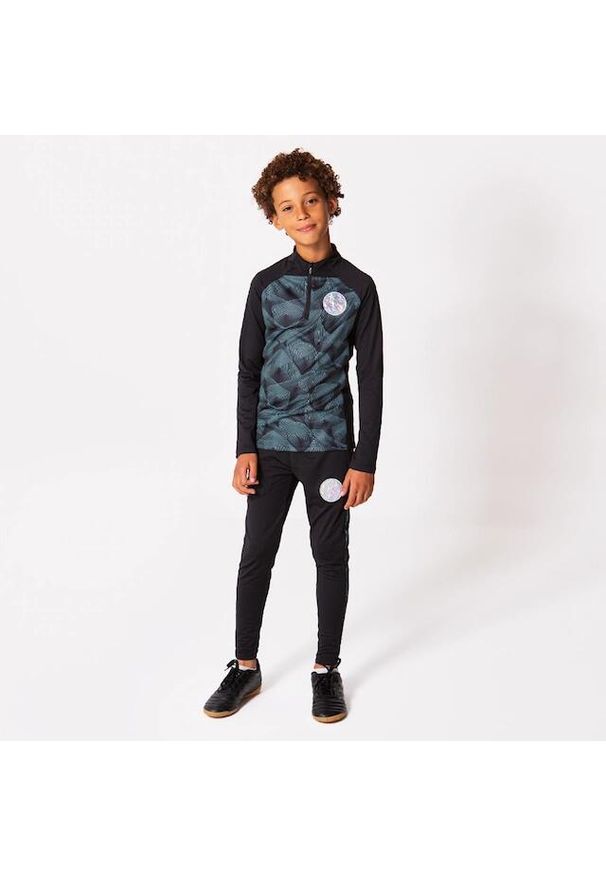 CHAMPIONS LEAGUE - Dres piłkarski dziecięcy Champions League. Kolor: czarny. Materiał: dresówka. Styl: sportowy