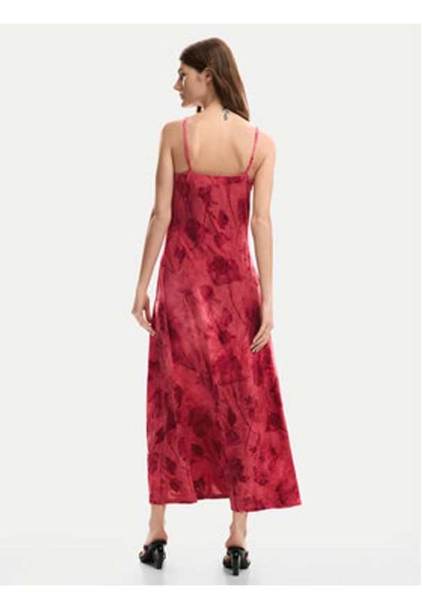 Desigual Sukienka letnia Madison 26SWVK01 Czerwony Regular Fit. Kolor: czerwony. Materiał: syntetyk. Sezon: lato