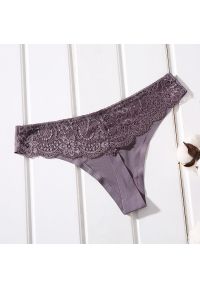 Intica - Stringi bezszwowe z koronkowym wykończeniem Dilek. Materiał: koronka