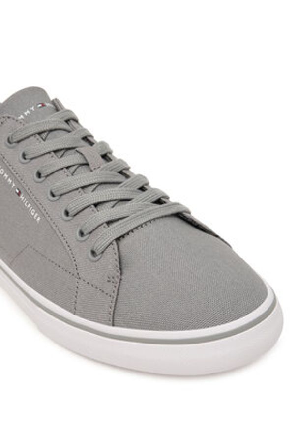 TOMMY HILFIGER - Tommy Hilfiger Tenisówki Vulc Core FM0FM05688 Szary. Kolor: szary. Materiał: materiał