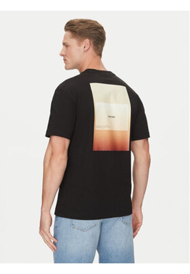 Calvin Klein T-Shirt Overlay Print K10K114158 Czarny Regular Fit. Kolor: czarny. Materiał: bawełna. Wzór: nadruk