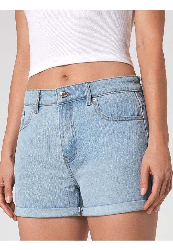 Sinsay - Szorty jeansowe mom high waist - niebieski. Stan: podwyższony. Kolor: niebieski. Materiał: jeans