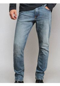 Sinsay - Jeansy slim fit z efektem sprania - zielony. Kolor: zielony #1