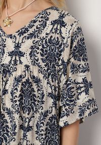 Born2be - Niebieska Sukienka z Bawełną w Abstrakcyjny Wzór Filindela. Okazja: na spacer, na co dzień. Kolor: niebieski. Materiał: bawełna. Wzór: aplikacja. Styl: elegancki, casual, klasyczny #7