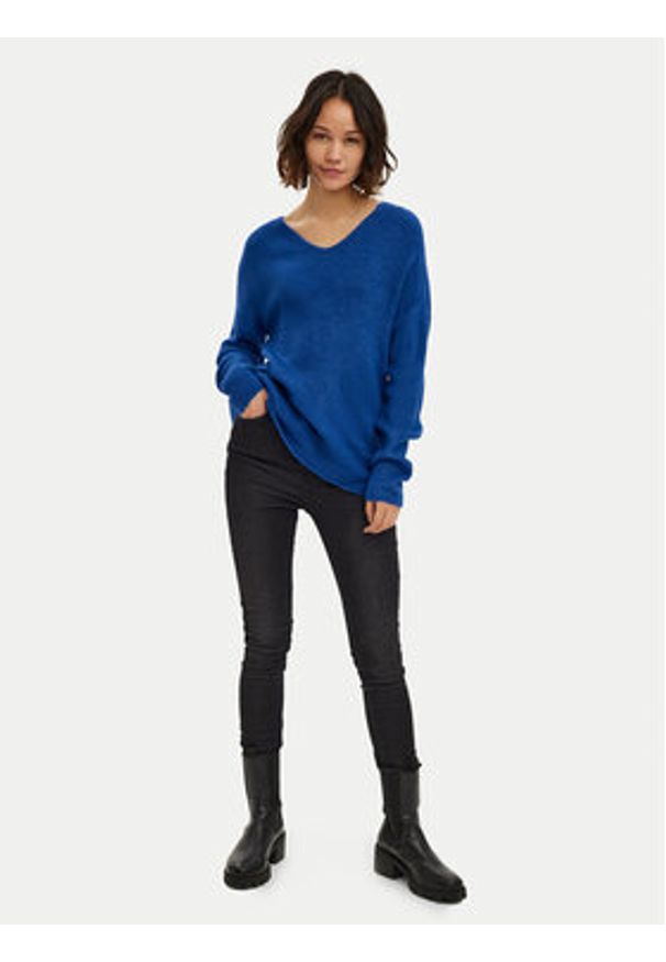 Vero Moda Sweter Crewlefile 10233357 Niebieski Loose Fit. Kolor: niebieski. Materiał: syntetyk