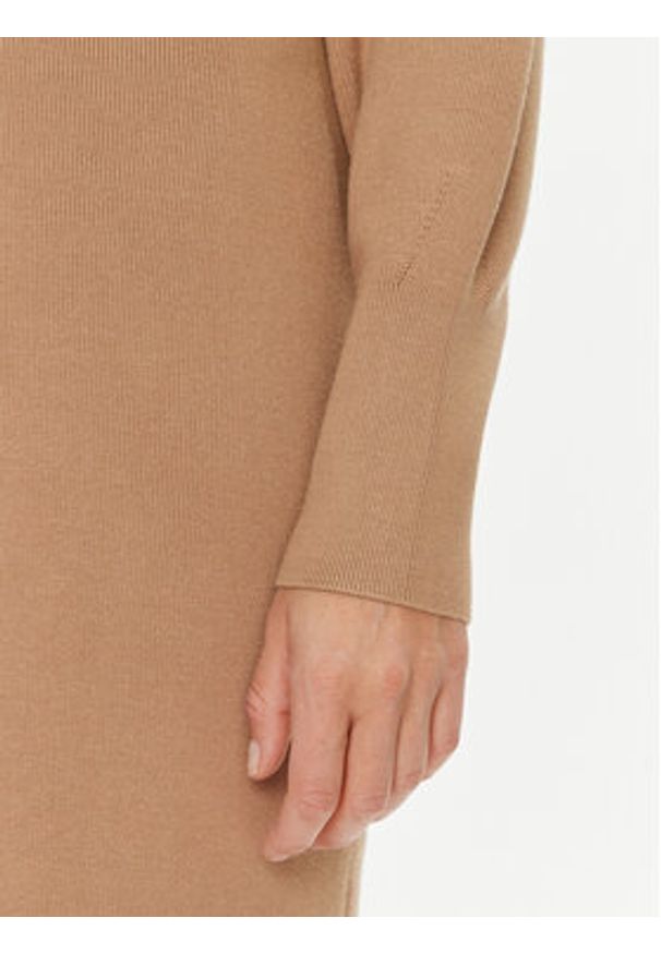 BOSS - Boss Sukienka dzianinowa Forige 50493829 Beżowy Slim Fit. Kolor: beżowy. Materiał: dzianina, wiskoza
