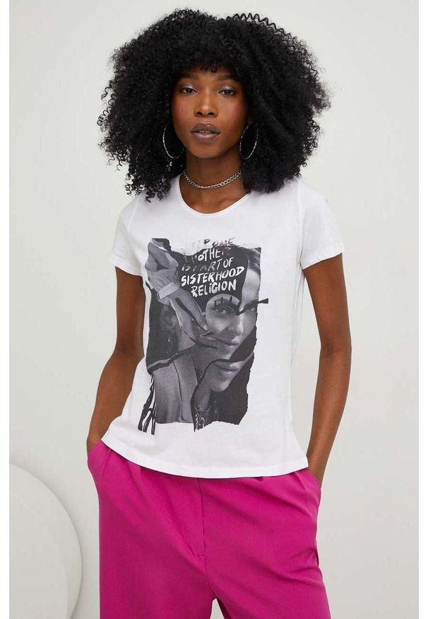 Answear Lab t-shirt bawełniany X kolekcja limitowana SISTERHOOD kolor biały. Okazja: na co dzień. Kolor: biały. Materiał: bawełna. Styl: wakacyjny
