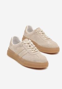 Born2be - Beżowe Sneakersy Typu Tenisówki ze Skórzaną Wkładką Ozdobione Paskami Melissele. Okazja: na co dzień. Zapięcie: pasek. Kolor: beżowy. Materiał: skóra. Wzór: aplikacja #5