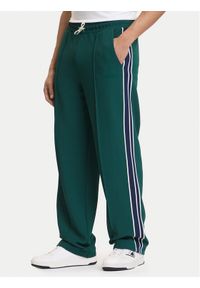 Guess Spodnie dresowe Z6GB14 K3211 Zielony Regular Fit. Kolor: zielony. Materiał: syntetyk #1