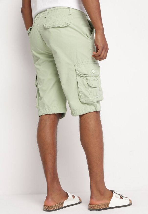 Born2be - Zielone Szorty Bawełniane Cargo Achala. Kolor: zielony. Materiał: bawełna. Wzór: jednolity, aplikacja