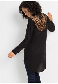 bonprix - Bluzka z mieszanki bawełny i wiskozy. Okazja: na co dzień. Kolor: czarny. Materiał: bawełna, wiskoza, koronka. Długość: długie. Wzór: koronka. Styl: casual #1