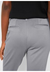 Spodnie slacks ze stretchem Straight Fit bonprix szary. Kolor: szary. Materiał: materiał. Długość: krótkie #4