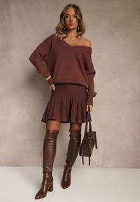 Renee - Brązowa Spódnica z Wiskozą o Rozkloszowanym Kroju High Waist Calatiela. Okazja: na co dzień. Stan: podwyższony. Kolor: brązowy. Materiał: wiskoza. Sezon: lato, wiosna. Styl: elegancki, casual