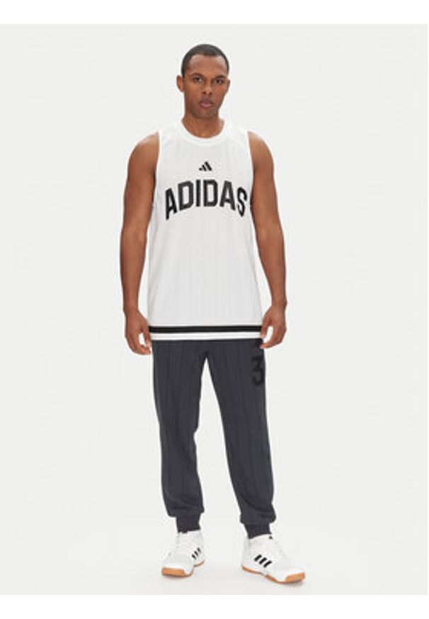 Adidas - adidas Tank top Seasonal Essentials US Sport JD8088 Biały Regular Fit. Kolor: biały. Materiał: syntetyk. Styl: sportowy