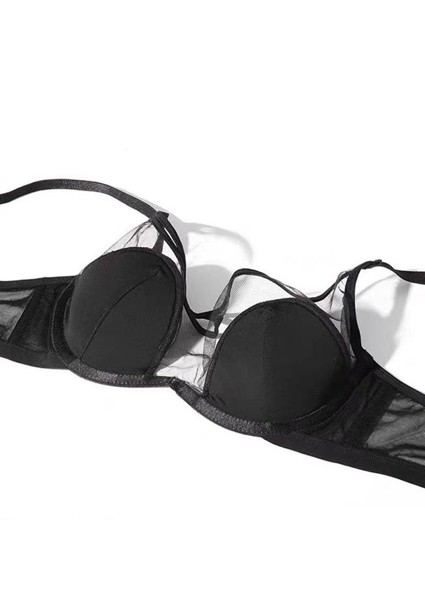 Intica - Komplet bielizny z siateczki z biustonoszem i majtkami Corabelle. Kolor: biały. Materiał: materiał