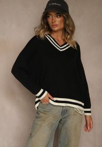 Renee - Czarny Sweter Preppy z Dodatkiem Kaszmiru Lincire. Typ kołnierza: dekolt w serek. Kolor: czarny. Materiał: kaszmir. Wzór: aplikacja. Styl: elegancki