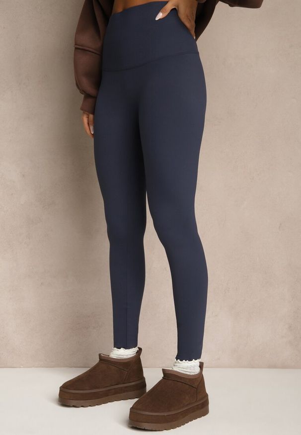 Renee - Granatowe Legginsy High Waist z Szeroką Gumką w Talii Aithala. Stan: podwyższony. Kolor: niebieski. Materiał: dzianina