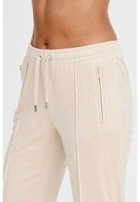 Juicy Couture - JUICY COUTURE Beżowe spodnie Tina Track Pants. Kolor: beżowy. Materiał: dresówka #4