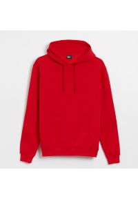 House - Bluza z kapturem regular fit czerwona - Czerwony. Typ kołnierza: kaptur. Kolor: czerwony