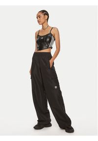 Adidas - adidas Spodnie dresowe Essentials Woven Cargo IX9974 Czarny Loose Fit. Kolor: czarny. Materiał: syntetyk #3
