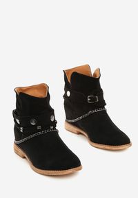 Born2be - Czarne Botki z Ukrytą Koturną Gianna. Okazja: na co dzień. Zapięcie: bez zapięcia. Kolor: czarny. Szerokość cholewki: normalna. Wzór: aplikacja. Obcas: na koturnie. Styl: casual #3