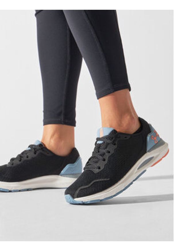 Under Armour Buty do biegania Ua W Hovr Sonic 6 3026128-004 Czarny. Kolor: czarny. Materiał: materiał