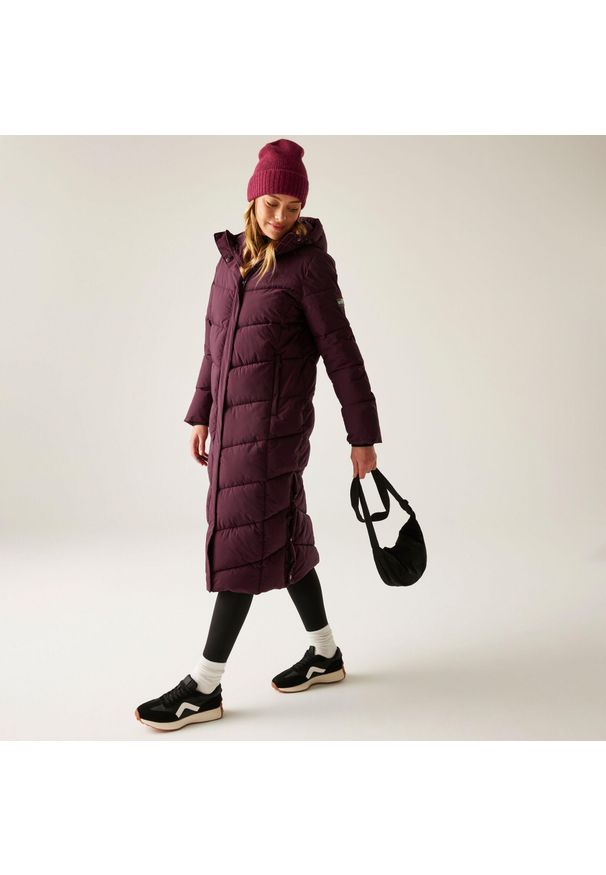 Regatta - Płaszcz damski zimowy ocieplany Eloria. Kolor: fioletowy. Materiał: poliester, syntetyk, puch. Sezon: zima. Sport: turystyka piesza