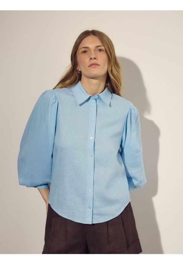 Reserved - Koszula z lnem - jasnoniebieski. Kolor: niebieski. Materiał: len