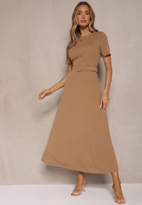 Renee - Ciemnobeżowa Sukienka o Rozkloszowanym Kroju z Ozdobnym Paskiem Desiliena. Okazja: na co dzień. Kolor: beżowy. Materiał: denim. Typ sukienki: rozkloszowane. Styl: klasyczny, casual, elegancki