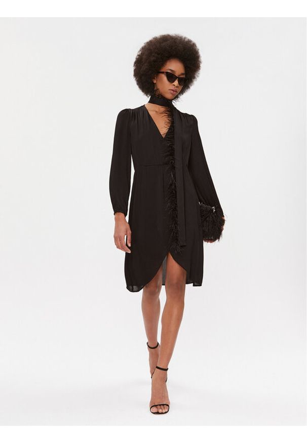 TwinSet - TWINSET Sukienka koktajlowa 232TP2350 Czarny Regular Fit. Kolor: czarny. Materiał: wiskoza. Styl: wizytowy