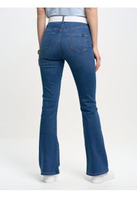 Big-Star - Spodnie jeans damskie z rozszerzaną nogawką niebieskie Clara Flare 372. Kolor: niebieski. Długość: krótkie #7