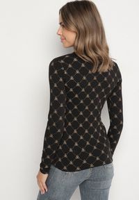 Born2be - Czarna Bawełniana Bluzka z Półgolfem Typu Longsleeve z Geometrycznym Wzorem Tilianna. Okazja: na imprezę, na co dzień, do pracy, na spotkanie biznesowe. Kolor: czarny. Materiał: bawełna. Długość rękawa: długi rękaw. Wzór: geometria. Styl: casual, elegancki, biznesowy, klasyczny #7
