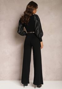 Renee - Czarny Długi Kombinezon z Paskiem i Bufiastym Rękawem Stellari. Kolor: czarny. Materiał: prążkowany, dzianina, satyna, tkanina. Długość: długie. Wzór: aplikacja #4