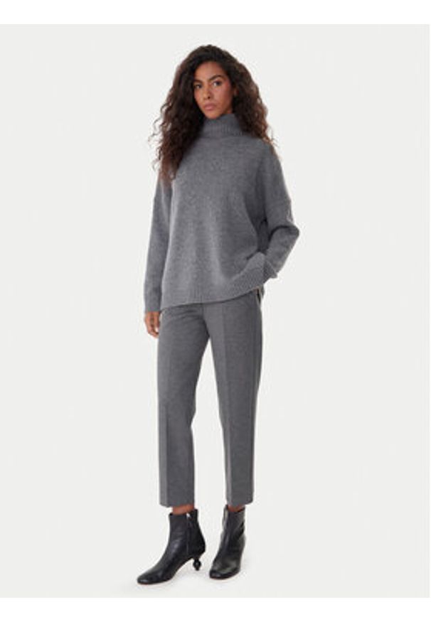 ViCOLO Spodnie materiałowe TF0229 Szary Regular Fit. Kolor: szary. Materiał: syntetyk