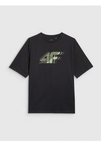 4f - 4F T-shirt oversize z nadrukiem chłopięcy - czarny 152 (11-12 lat). Okazja: na co dzień. Kolor: czarny. Materiał: jersey, bawełna, materiał. Wzór: nadruk. Sezon: lato. Styl: sportowy, klasyczny, casual