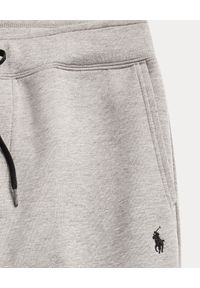 Ralph Lauren - RALPH LAUREN - Szare spodnie dresowe Jogger. Kolor: szary. Materiał: dresówka. Wzór: haft. Sport: turystyka piesza, fitness