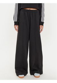 Adidas - adidas Spodnie dresowe Premium Essentials IW5739 Czarny Wide Leg. Kolor: czarny. Materiał: bawełna #1