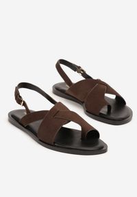 Born2be - Brązowe Sandały Vices w Stylu Japonek Melavella. Okazja: na co dzień. Zapięcie: sprzączka. Kolor: brązowy. Sezon: lato. Styl: casual #5