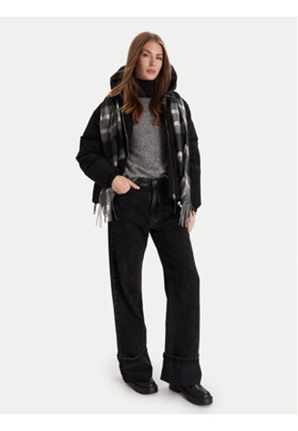 United Colors of Benetton - United Colors Of Benetton Kurtka puchowa 22T6DN086 Czarny Regular Fit. Kolor: czarny. Materiał: syntetyk