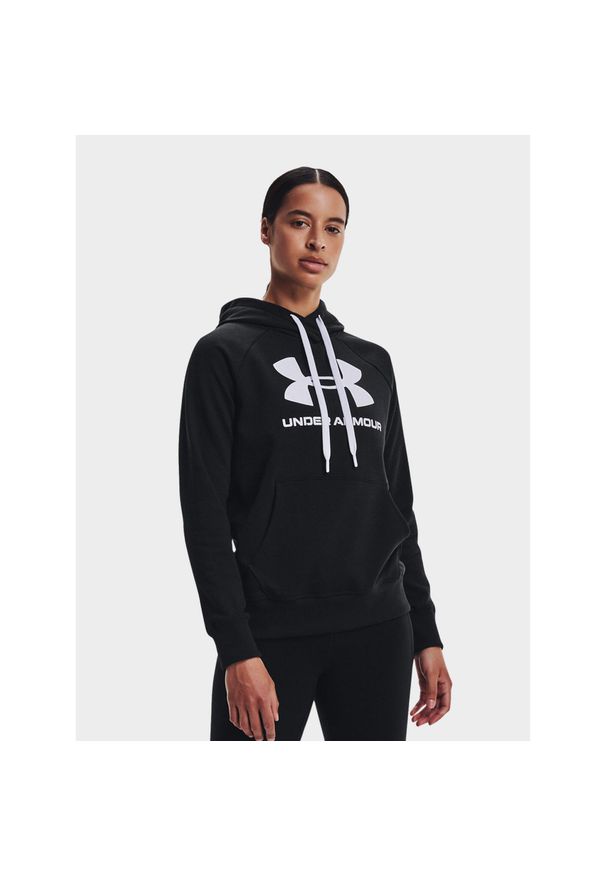 Under Armour - Bluza fitness damska UNDER ARMOUR Rival Fleece Logo z kapturem. Typ kołnierza: kaptur. Kolor: czarny. Sport: fitness