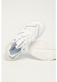 Calvin Klein Jeans - Buty. Nosek buta: okrągły. Zapięcie: sznurówki. Kolor: biały. Materiał: guma #3