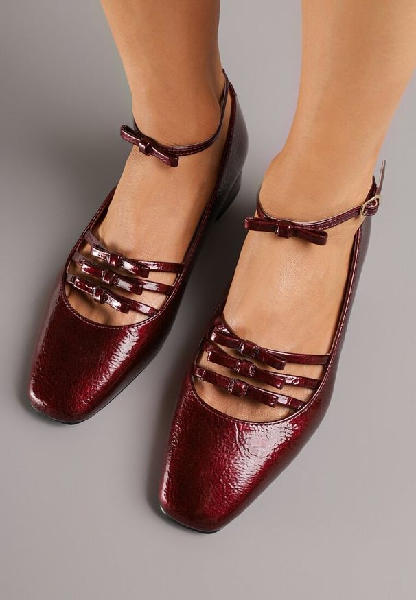 Renee - Bordowe Czółenka Lakierowane Vices Mary Jane z Wkładką ze Skóry Naturalnej Rilunea. Okazja: na co dzień. Zapięcie: sprzączka. Kolor: czerwony. Materiał: skóra, lakier. Styl: casual, klasyczny