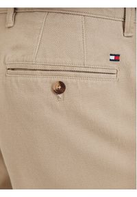TOMMY HILFIGER - Tommy Hilfiger Chinosy Denton MW0MW43151 Beżowy Regular Fit. Kolor: beżowy. Materiał: bawełna #5