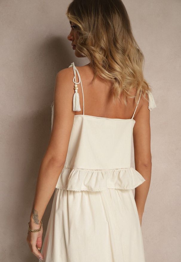 Renee - Beżowa Bluzka z Bawełny z Falbanką Haftami i Frędzlami Milunissa. Okazja: na co dzień. Kolor: beżowy. Materiał: bawełna. Wzór: haft. Sezon: lato. Styl: boho, casual, elegancki