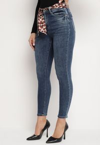 Born2be - Niebieskie Jeansy Skinny Push Up z Wiązanym Paskiem Senamia. Okazja: na co dzień. Stan: podwyższony. Kolor: niebieski. Styl: casual, elegancki