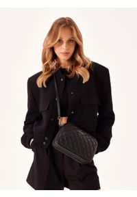 Kazar - Torebka na pasku z pikowanej skóry. Kolor: czarny. Materiał: skórzane #10