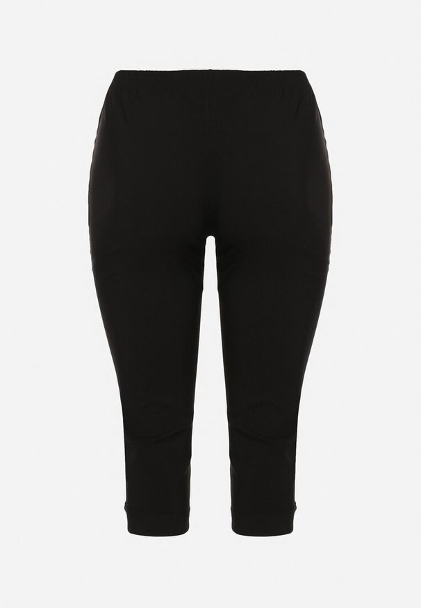 Born2be - Czarne Spodnie z Wiskozą i Ozdobnymi Guzikami Lireza. Okazja: na co dzień. Kolor: czarny. Materiał: wiskoza. Styl: casual, klasyczny